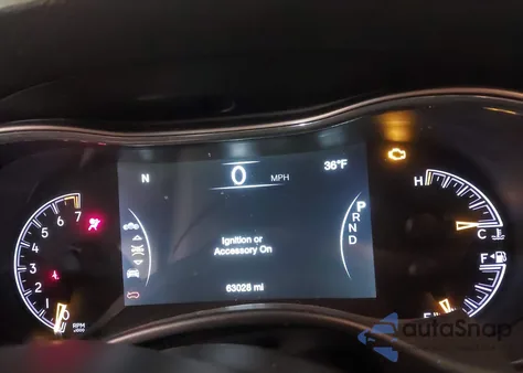 2021 Jeep Grand Cherokee Laredo X 4X4 z USA, uszkodzony, nr VIN 1C4RJFAG5MC514935